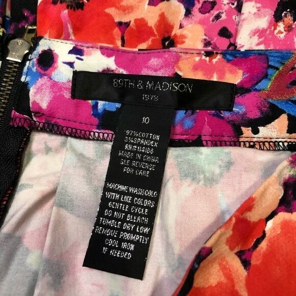 89th & Madison Floral Skirt - Picture 2 of 4